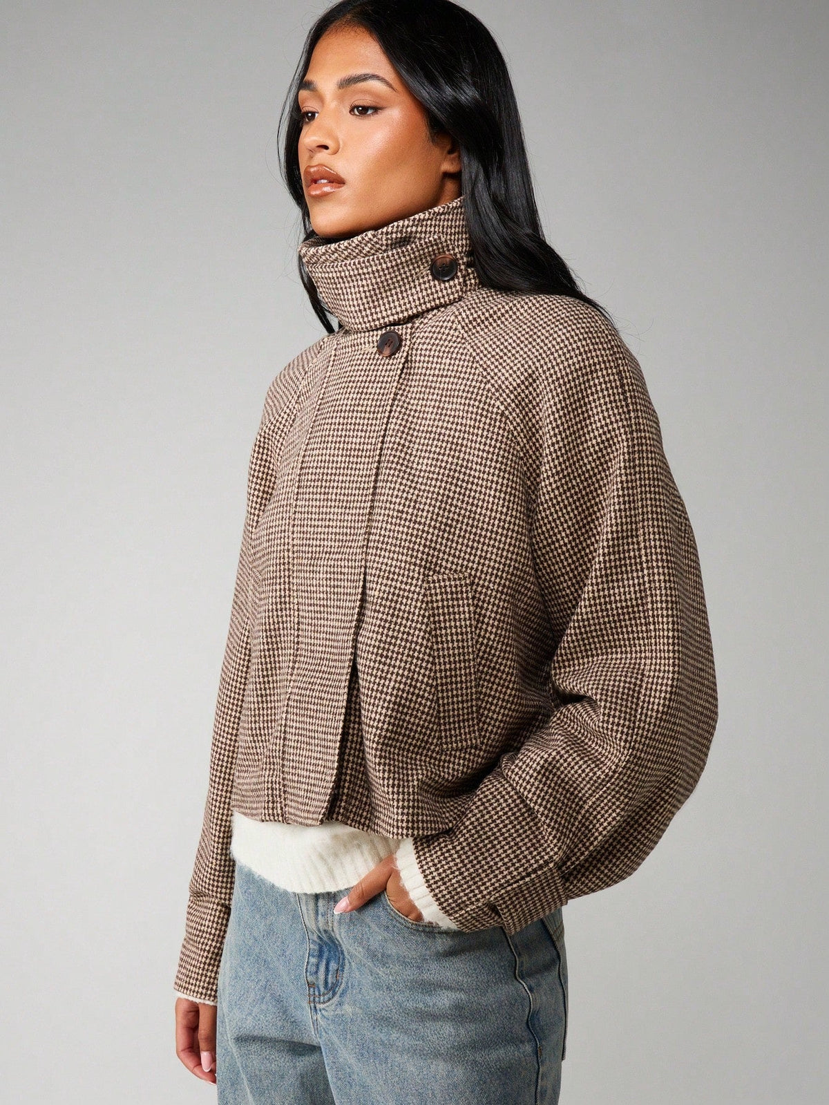 ELARA STRUCTURED JACKET