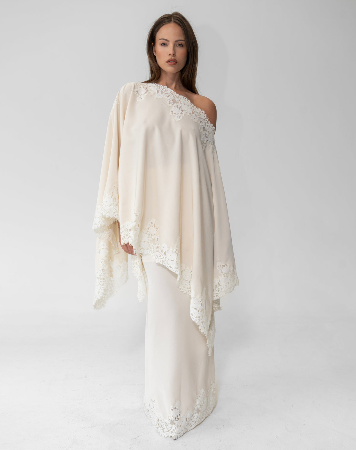 Elsie Lace Cape Top Ivory