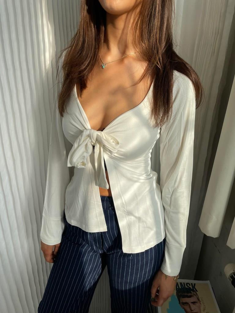 MADDY TIE FRONT BLOUSE